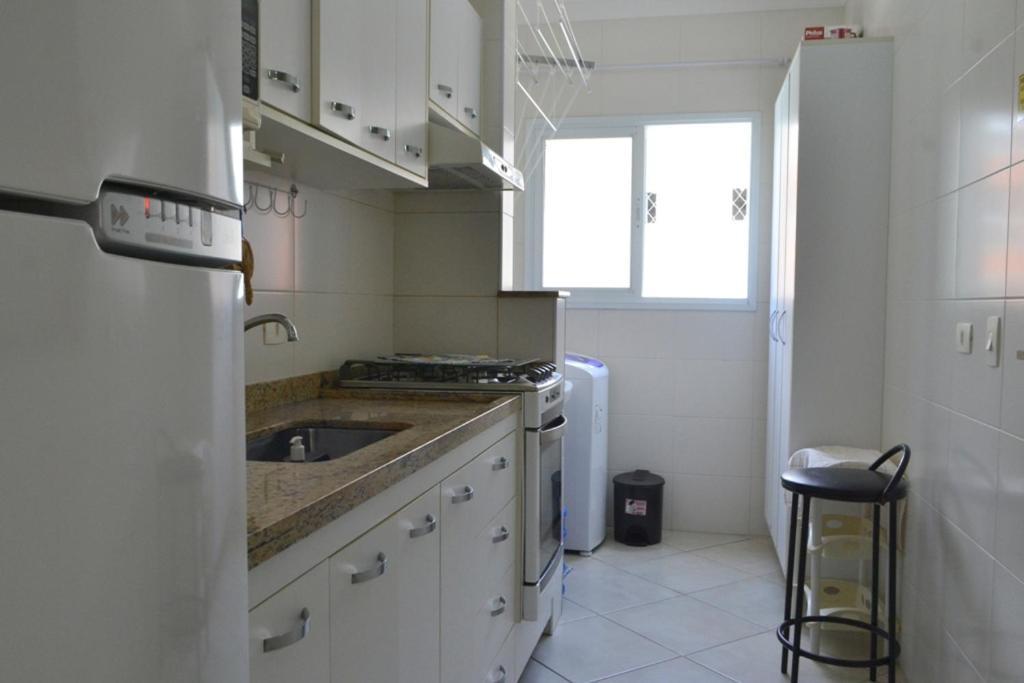 Aluga-Se Apto 2 Quartos, Sendo 1 Suite, 3 Ar Cond. Mobilia Completa - Praia Grande Ubatuba/Sp Exterior foto